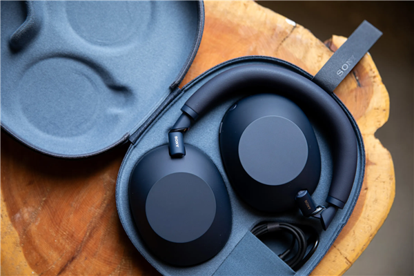 Your Headphones Could Be Under Surveillance! Over 20 Audio Devices Vulnerable: Sony, Bose, JBL, and More Affected