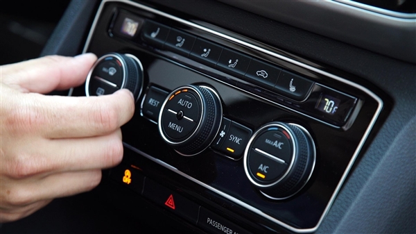 Man Poisoned While Sleeping in Car with AC On