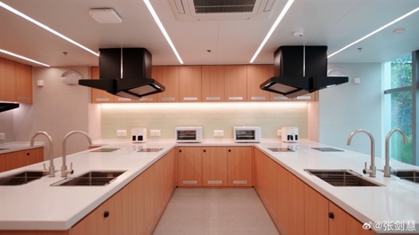 Xiaomi's new employee apartments offer an attractive living solution for young engineers.