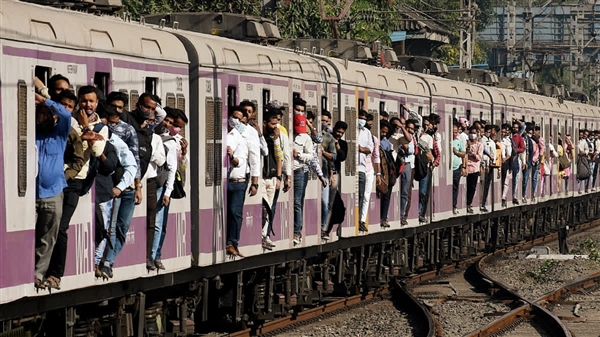 Indian train accident due to overcrowding