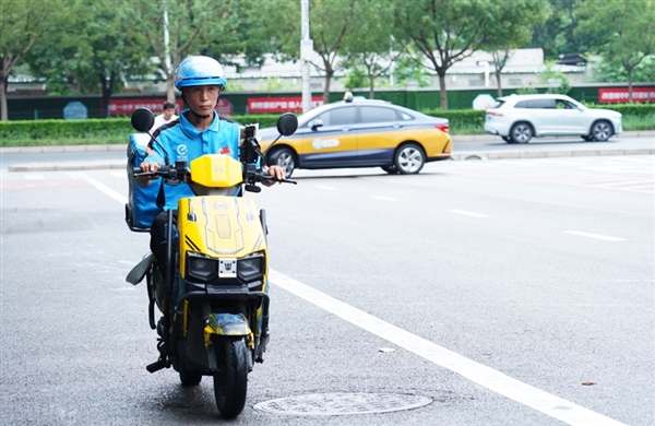 Income doubles, employment doubles, some food delivery riders earn 30,000 yuan a month: Whether business is booming or not, just look at our orders