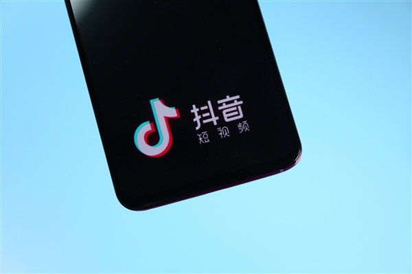 抖音回应花费9位数与周杰伦签约传言：消息不实 为谣言