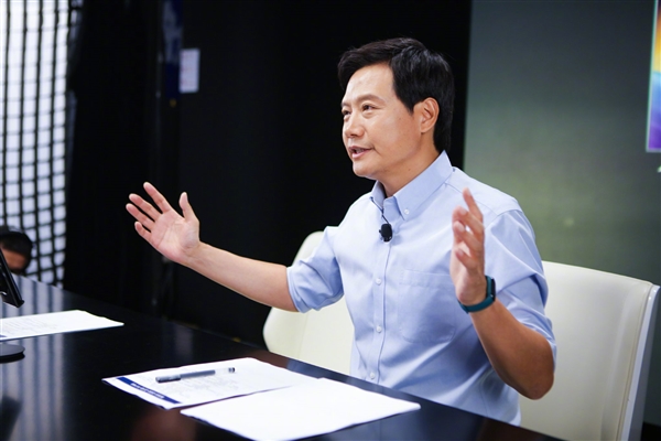 雷军值得被尊敬！小米YU7卖爆背后的中国经济新预期：大家愿为好产品买单