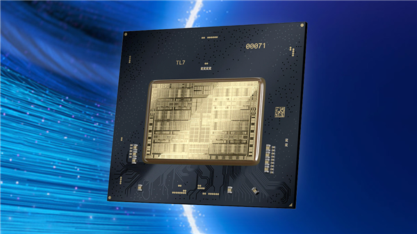 Intel Reportedly Shifting Away from In-House Glass Substrate Development, Opting for External Solutions