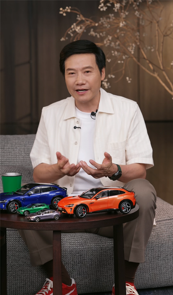 Lei Jun discusses competitor tactics to deter Xiaomi SU7 buyers, calling it disparaging and unnecessary