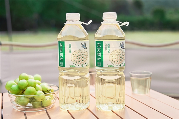 Oriental Leaf's New 1.5L Format Exemplifies Beverage Supersizing Trend