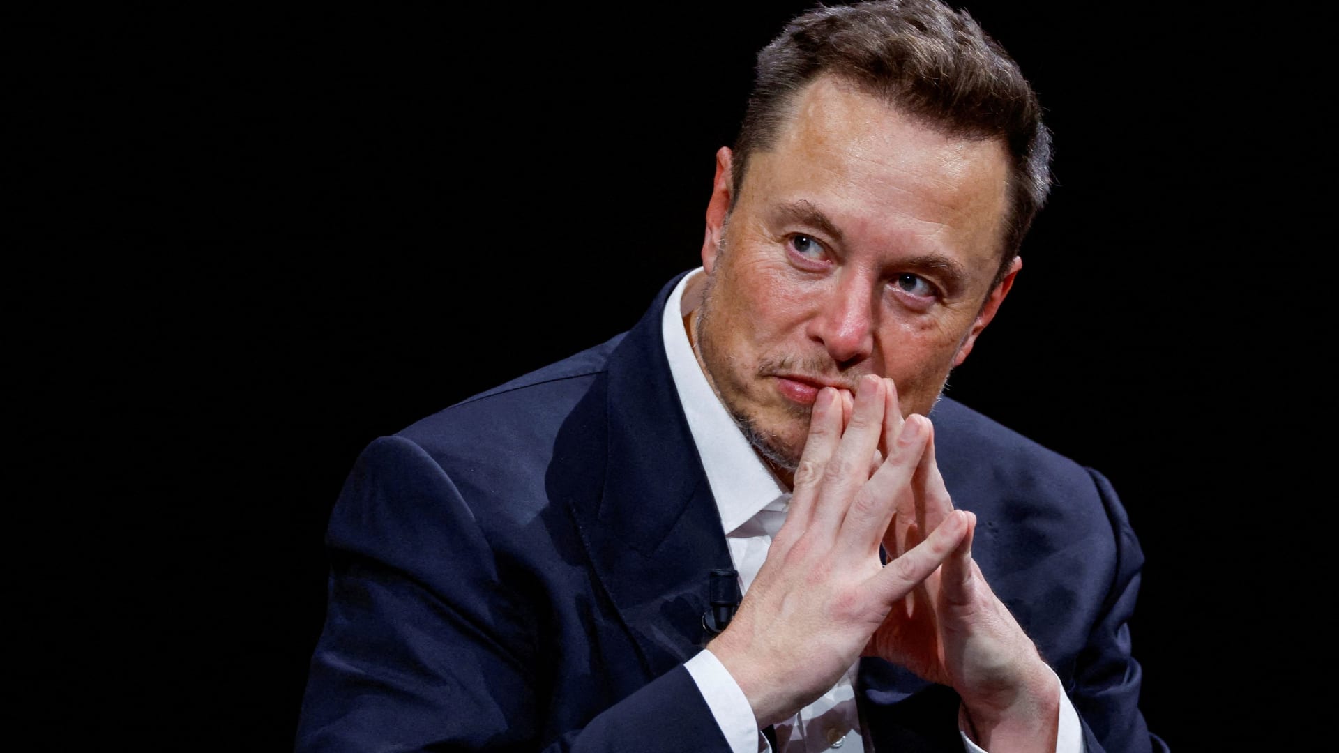 Tesla Teaser Sparks Roadster or Mass-Market Model Speculation