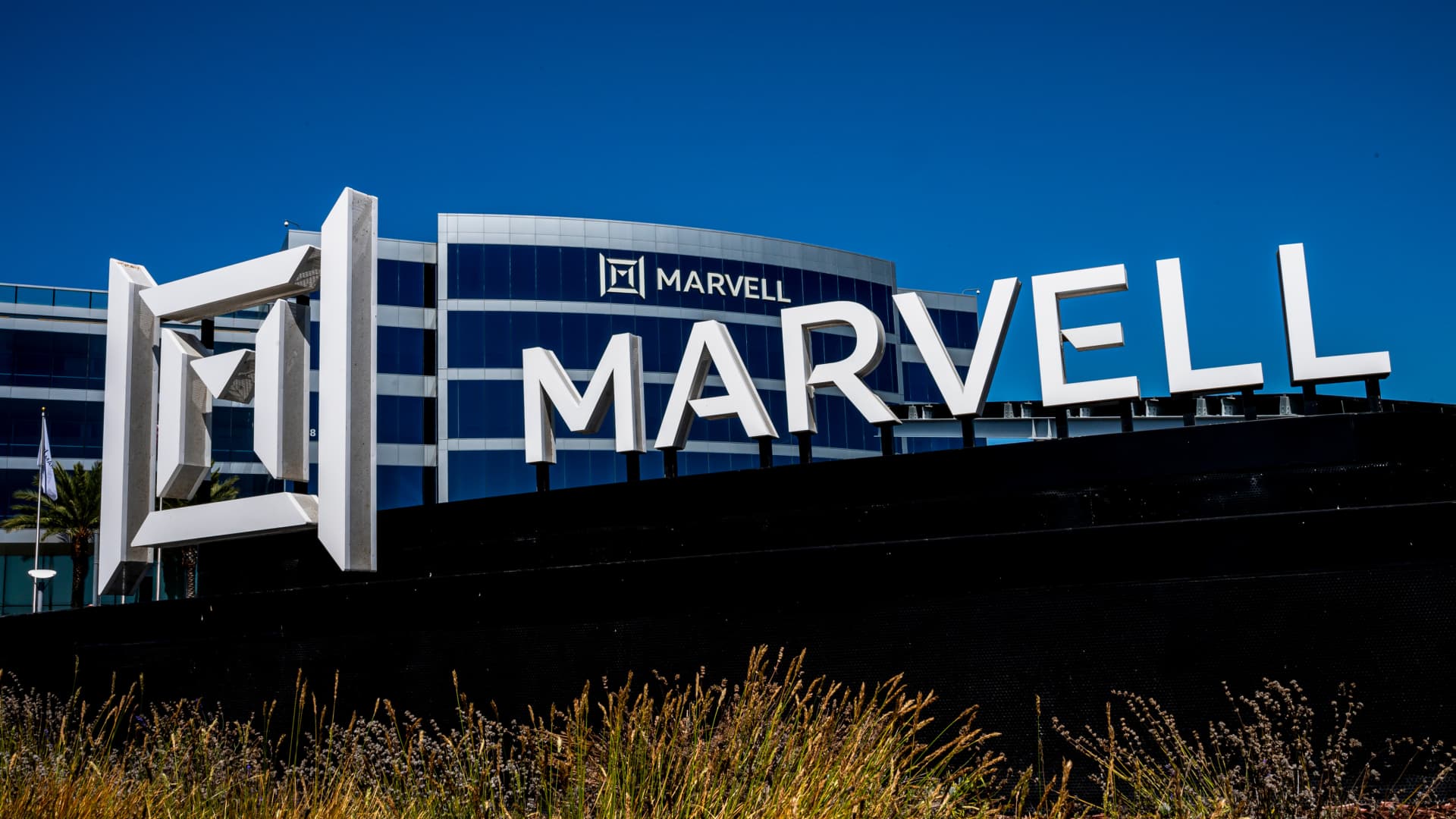 Marvell Stock Slides on Weak Data Center Revenue, Outlook
