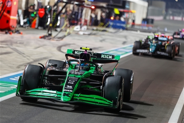 Why Join Ferrari? China's First F1 Driver Zhou Guanyu: A Lifelong Fan