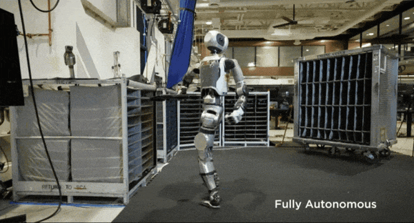 Boston Dynamics Robot Finally Gets a Brain! Undeterred by Human Interference