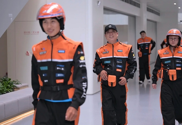 Ele.me & Taobao Flash Sales Boost Rider Support: Upgrading to 'City Knights' with New Uniforms Planned