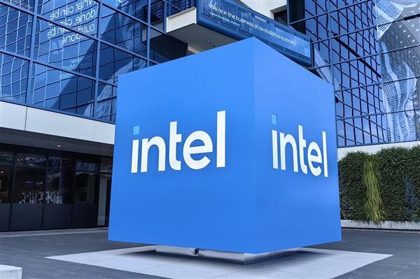 Intel人事大洗牌！晶圆代工3位高层将同步退休