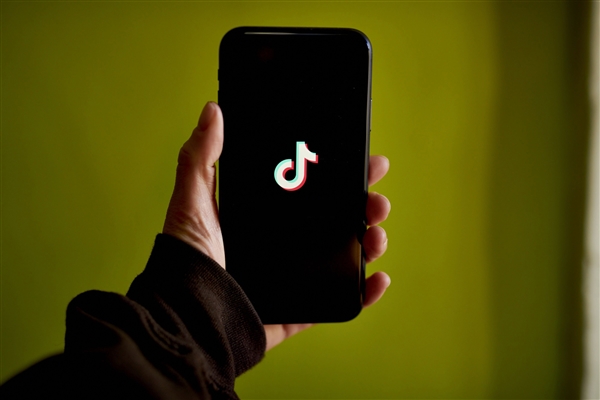 Network forwarding of child's video gets 300k likes: The person involved went to court
