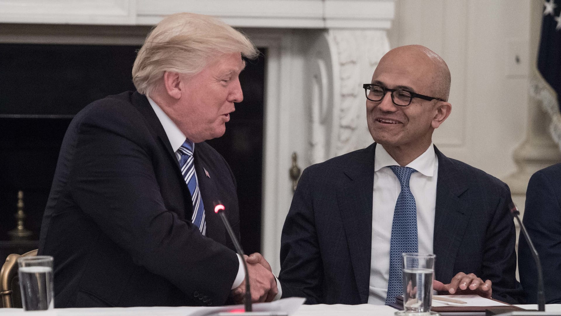Microsoft Offers US Government  Billion in Cloud Savings