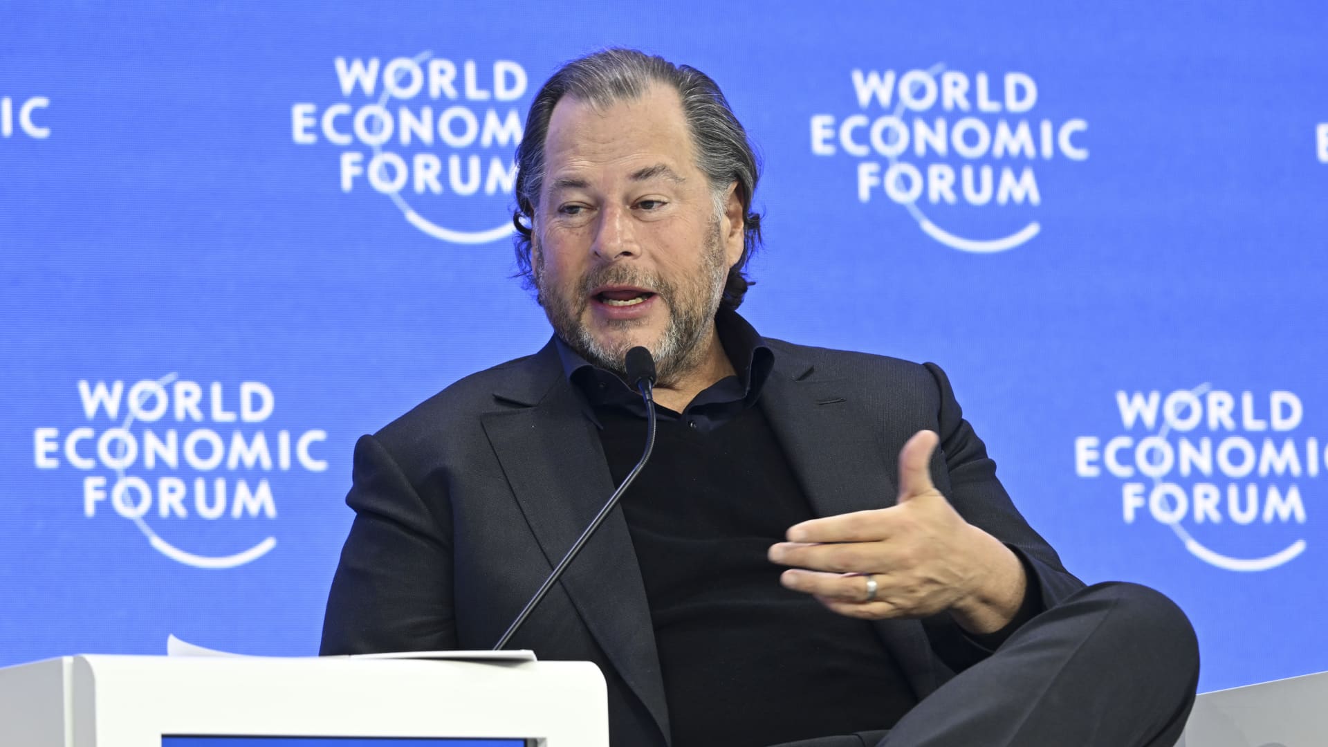 Salesforce Shares Plunge on Weak Forecast