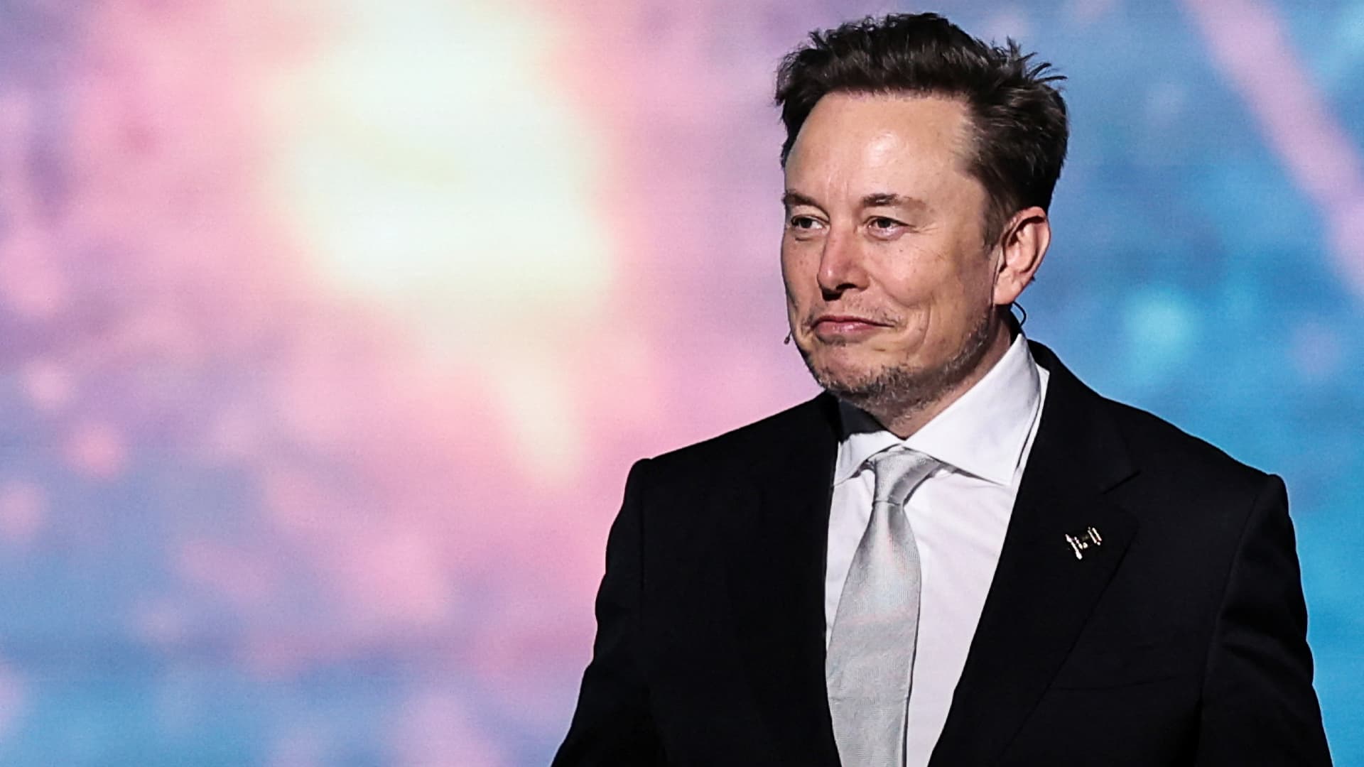 Tesla Floats New Pay Package for Musk, Potentially Boosting His Voting Control
