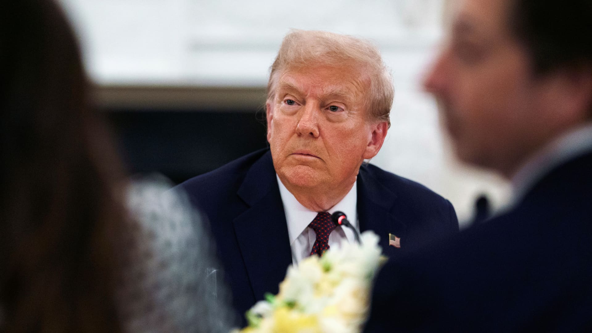 Trump Threatens EU Trade Retaliation After Google, Apple Fines