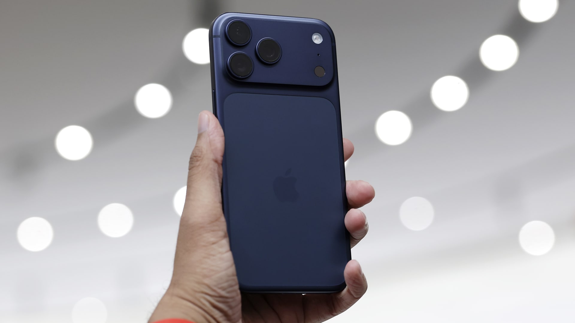 Apple Hikes Pro iPhone Price in U.S., First Time Since 2017