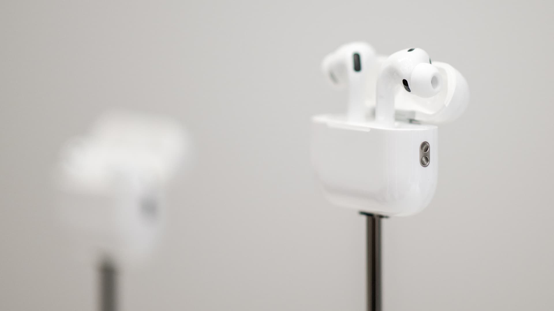 Apple, Google, and Meta Pursue Universal Translator