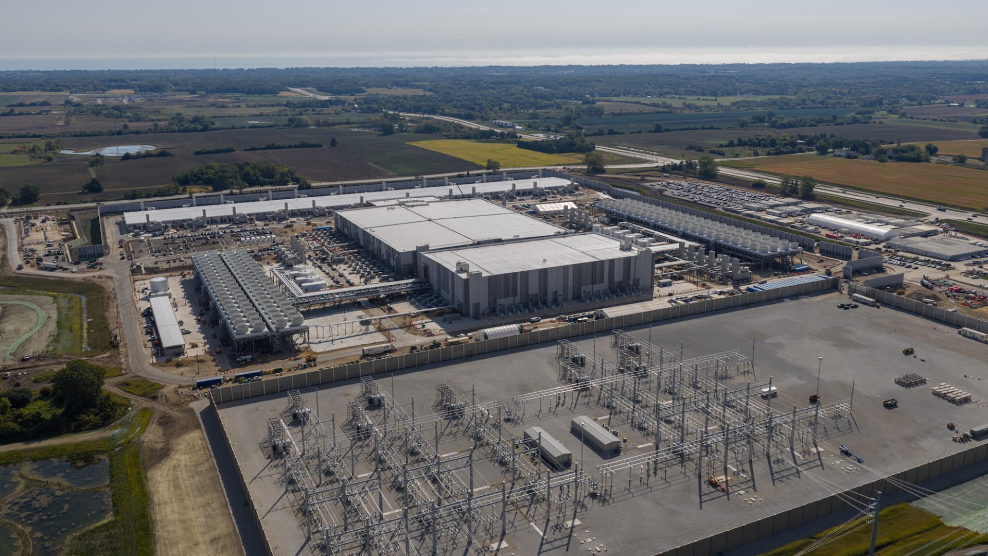 Microsoft to Invest  Billion in Second Wisconsin Data Center