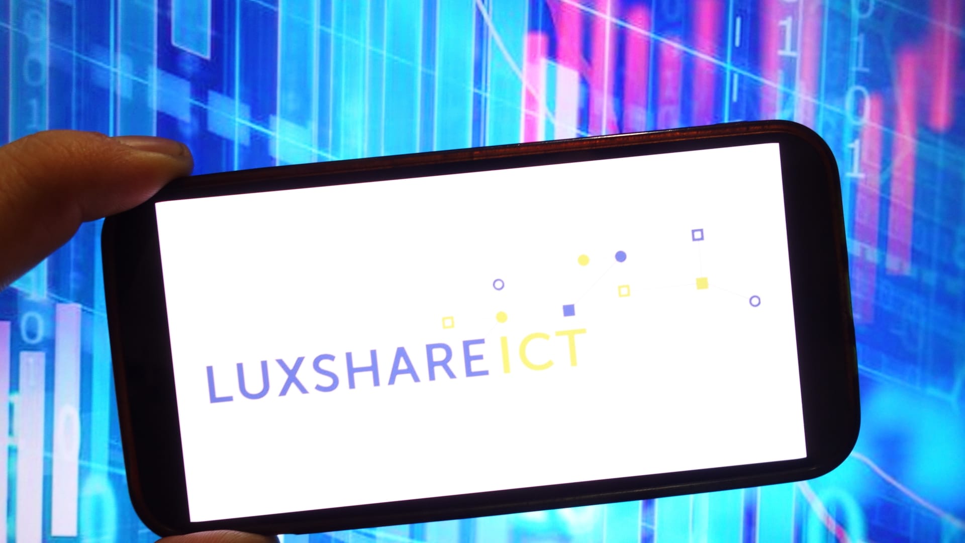 Luxshare Shares Jump 10% on OpenAI Hardware Collaboration Report