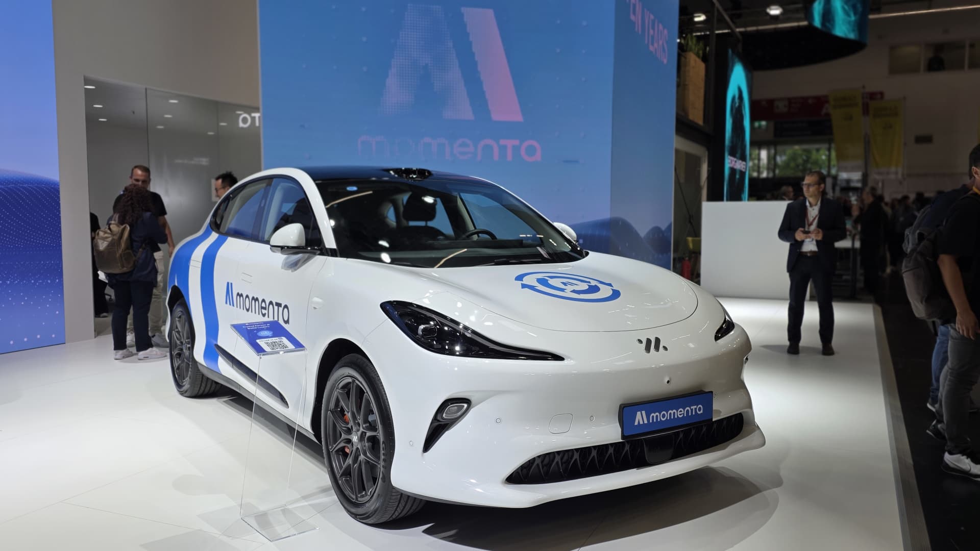 Chinese driverless firm Momenta valued at  billion in funding round