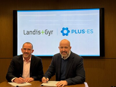 David Maclean SVP, Landis+Gyr (left) and Rob Amphlett Lewis Group Exec, PLUS ES (right)