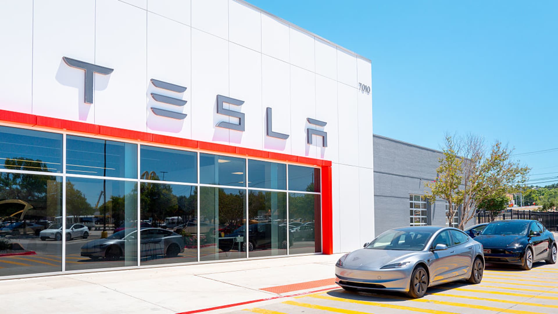 Tesla (TSLA) Q3 2025 Vehicle Deliveries