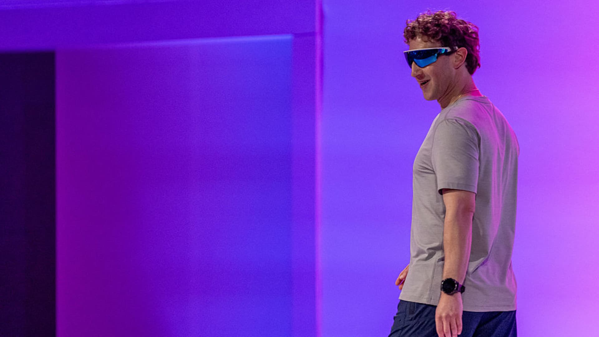 Meta AI Vibes Stir Wall Street Ahead of Q3 Earnings, Lags OpenAI Sora