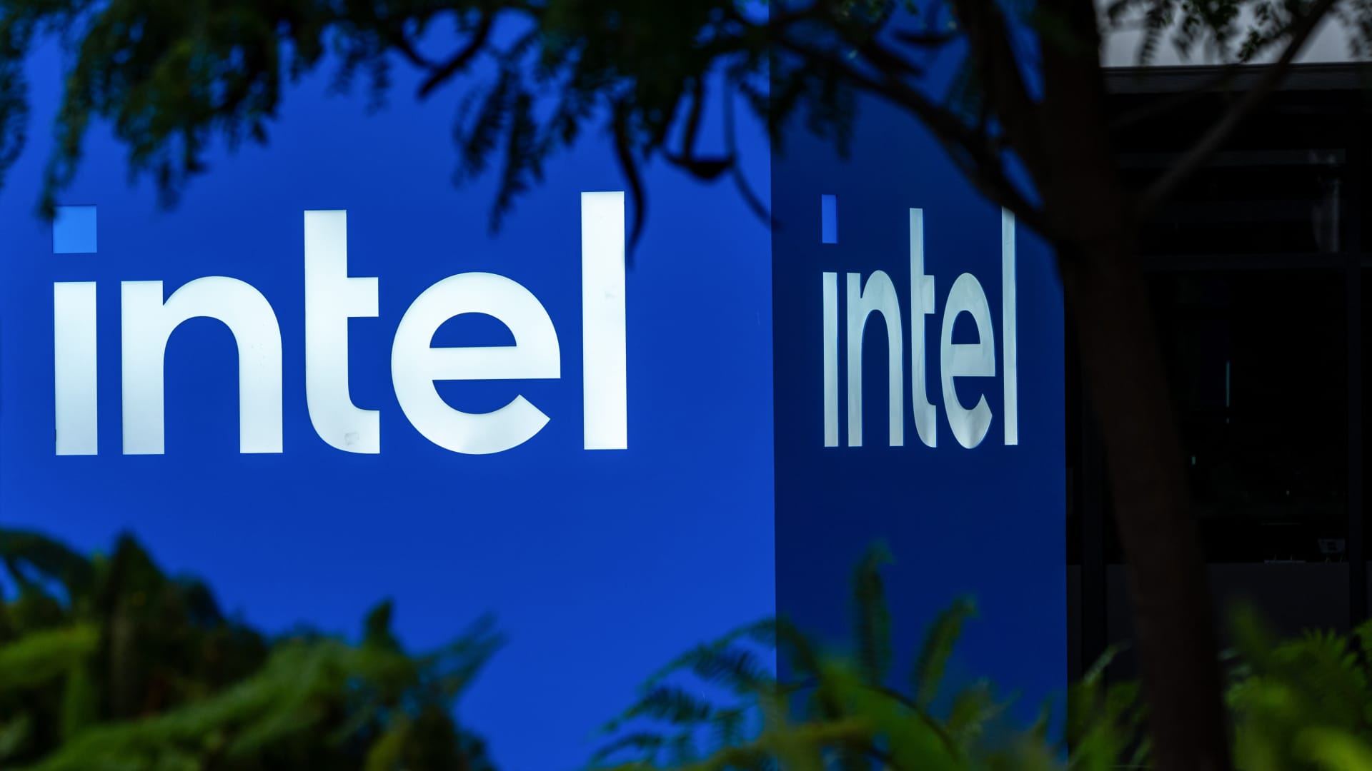 Intel Shares Surge 50% in a Month, US Stake Valued at  Billion