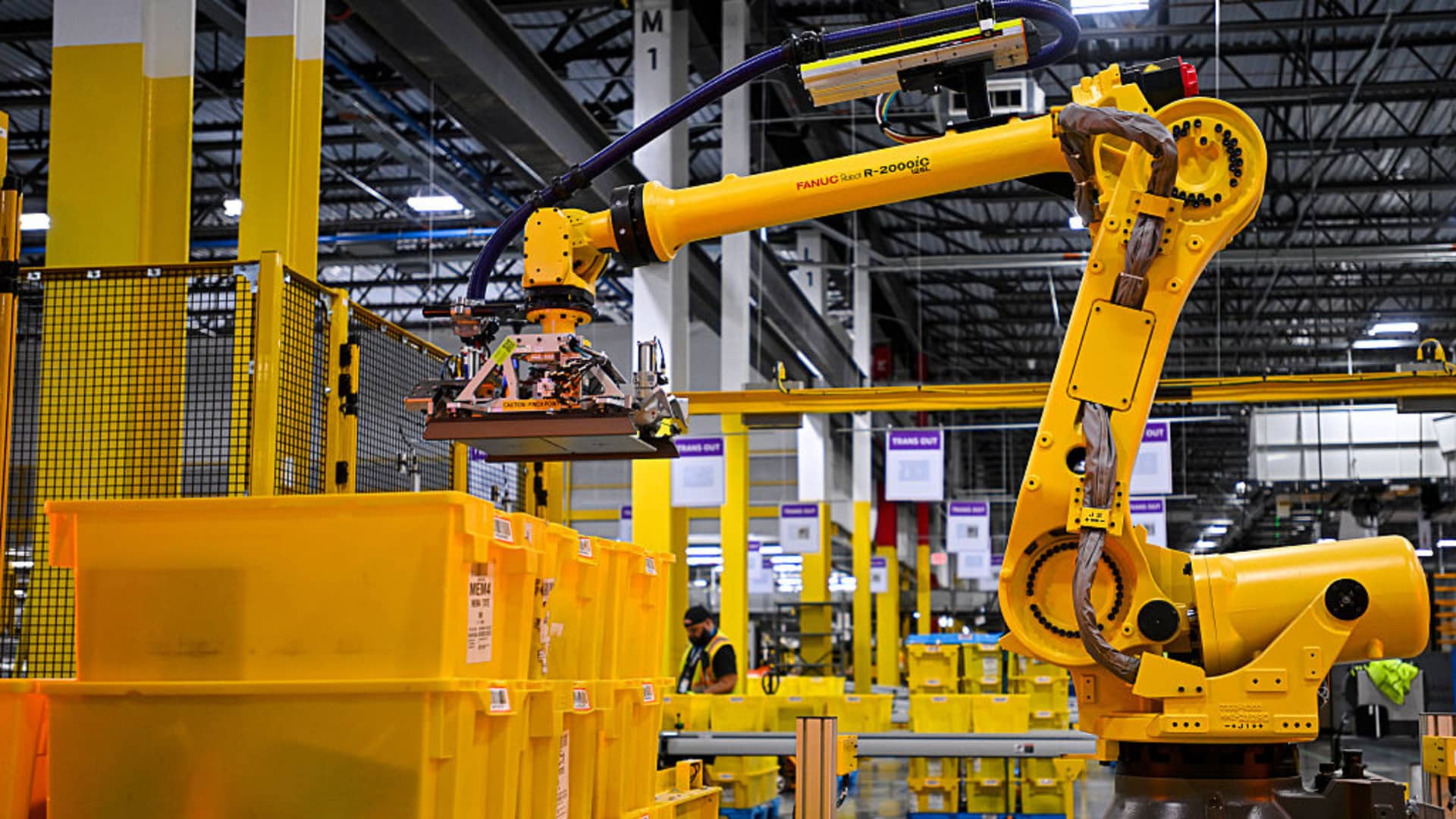Amazon could save  billion annually by switching to robots, says Morgan Stanley