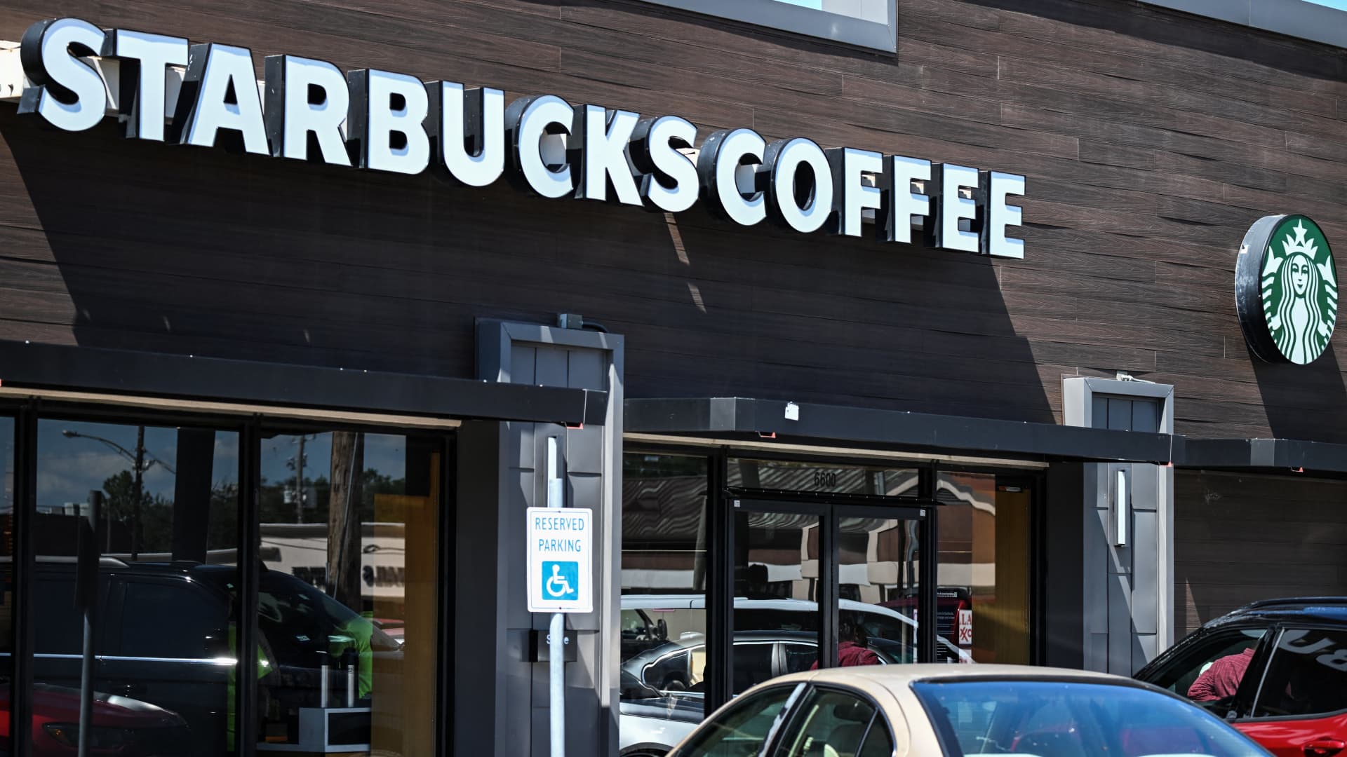 Jim Cramer on Boeing's Prospects and Why He's Bullish on Starbucks