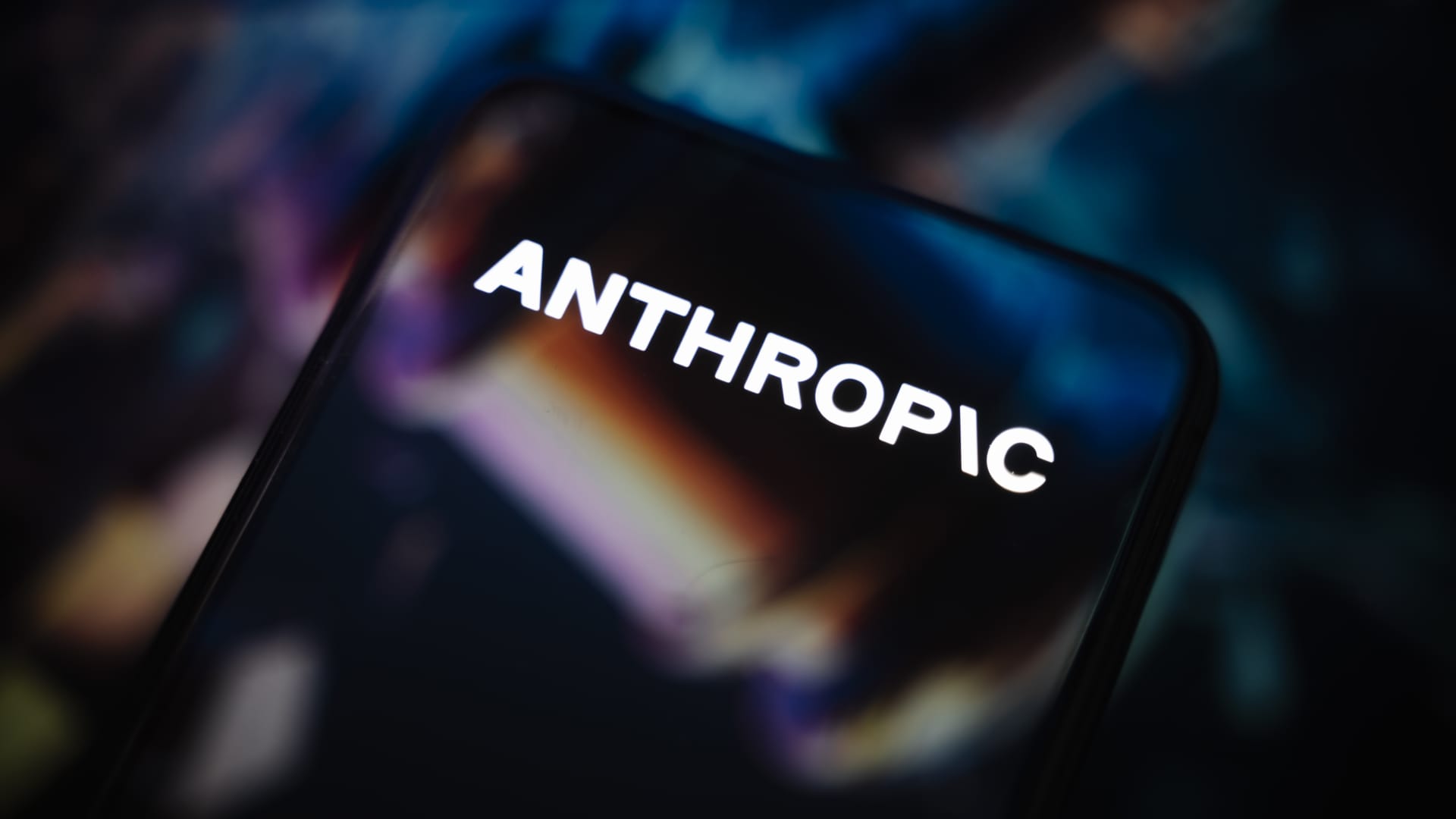 Anthropic and Deloitte Announce Major Enterprise AI Deployment