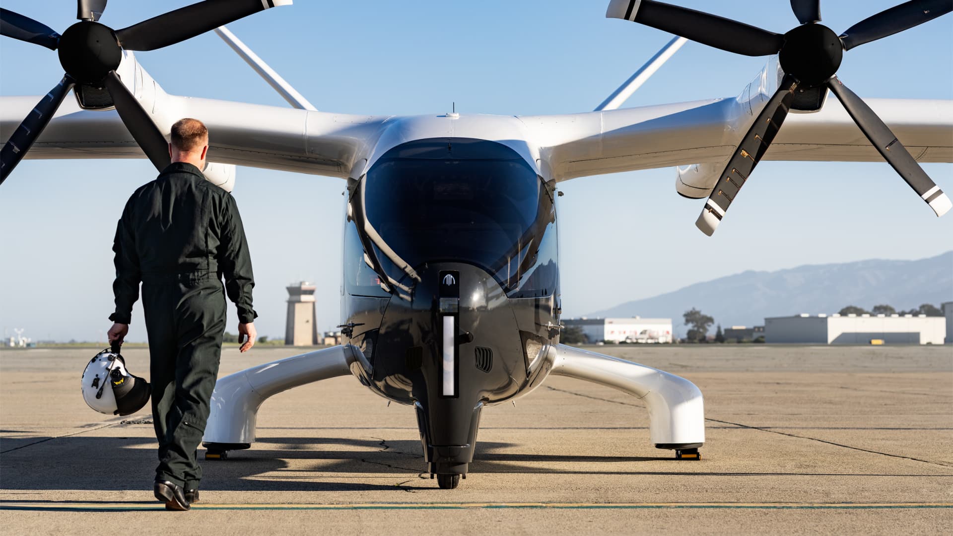 Archer Stock Plunges 8% Following Share Offering and LA Airport Land Deal