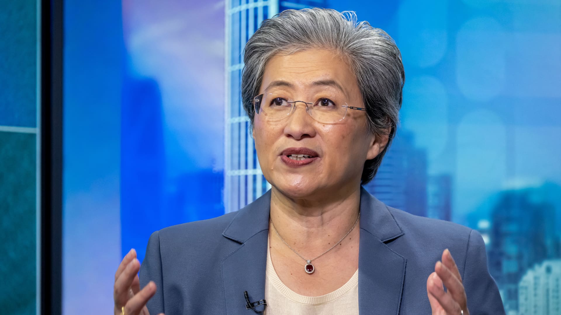 AMD's Su: AI Demand Fuels 35% Sales Growth