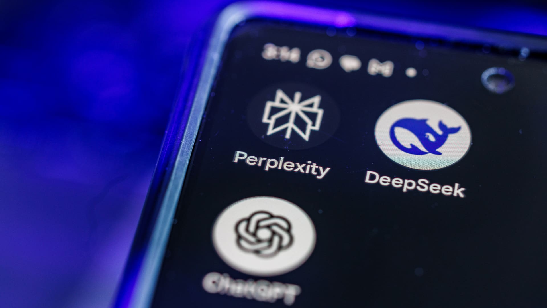 HSBC Flags AI Capex Mismatch; Others Warn of 'Irrational Exuberance'