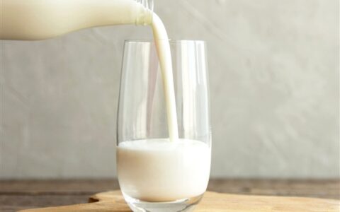 Wangzai Milk Goes Spicy Abroad: A Hilarious Transformation