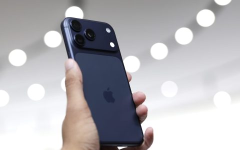 Apple Stock Rallies on Robust iPhone 17 Sales in U.S. and China