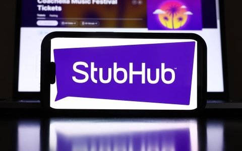 StubHub Shares Plunge 24% on Withheld Q4 Outlook
