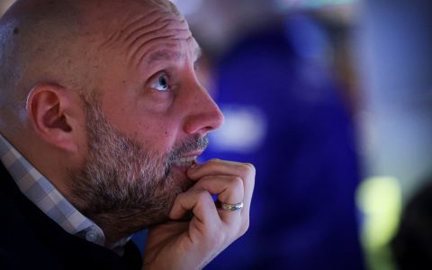 Don't Jump Ship on Corning's Rally Yet: Why Investors Should Hold On