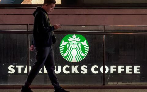 Cramer's Starbucks Strategy: Trading on Earnings Reaction